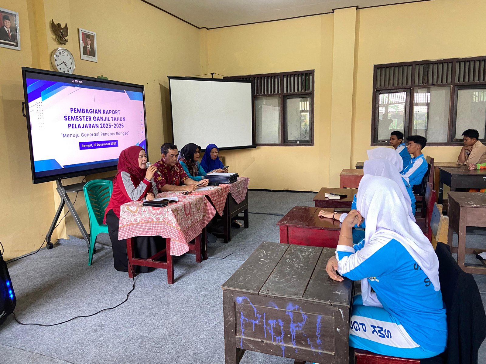 Kegiatan Pembagian Raport SMKS PGRI Sampit Tahun Ajaran 2025–2026